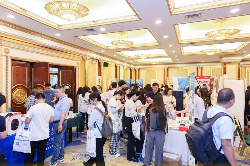 格丹納免水全自動凱氏定氮儀閃耀廣西分析測試論壇 格丹納免水全自動凱氏定氮儀閃耀廣西分析測試論壇